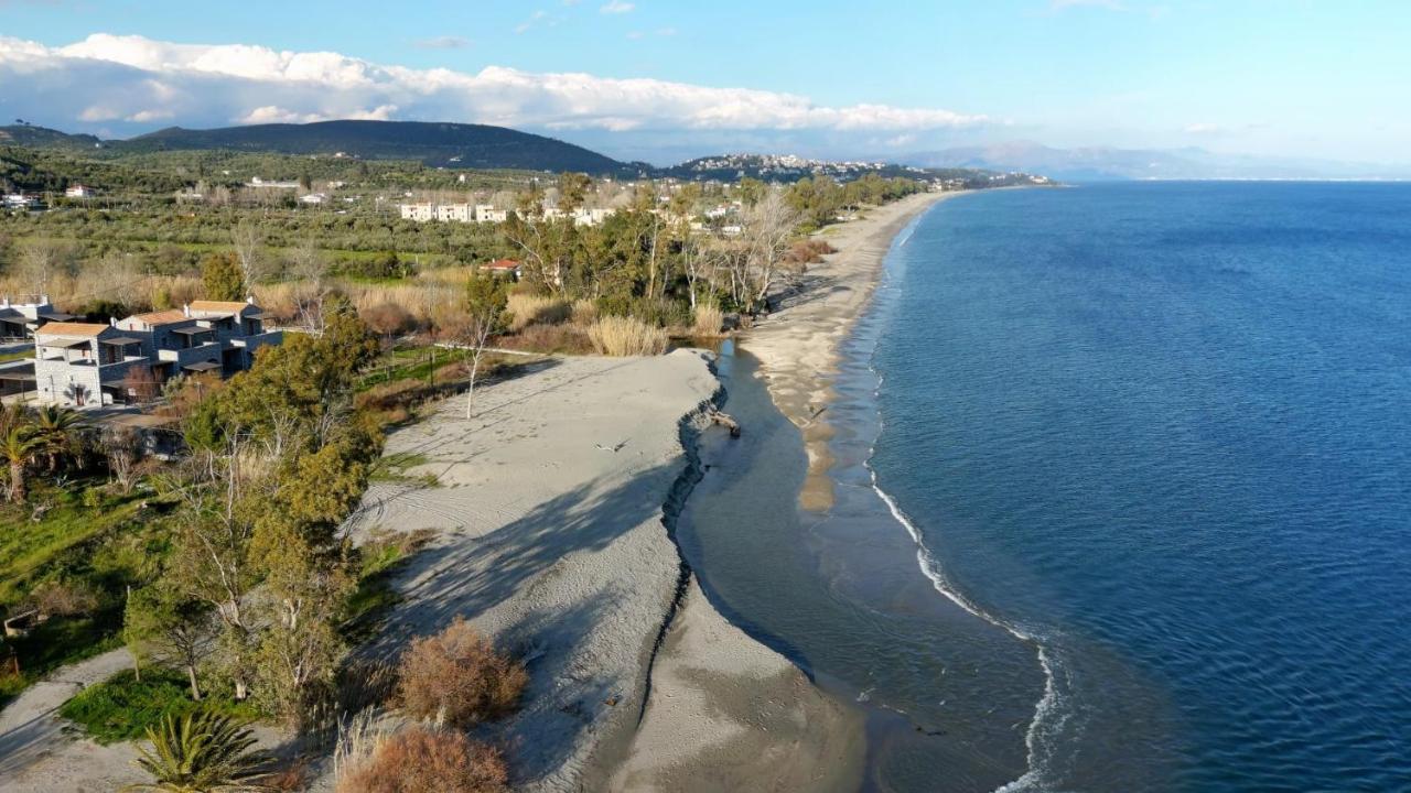 Villa Tzortzakos By Holiday Homes Mavrovoúnion Exteriör bild